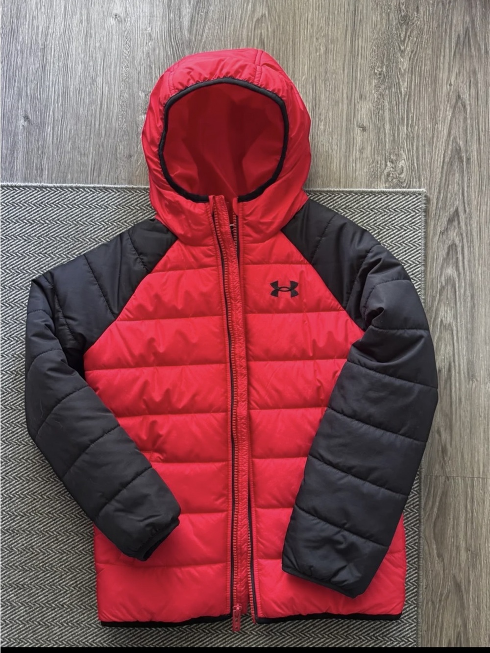 Under Armour Size YSM (8-8+) Color Block Zip Hooded Puffer Jacket New $80